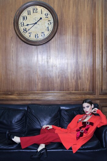 Suéter largo escote en v