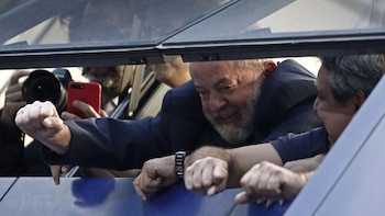 Lula desde la ventada del