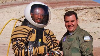 Pablo de León trabaja con