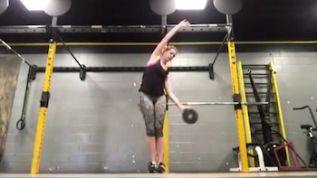 Anne Hathaway entrenando para su