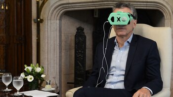 Macri prueba el sistema MindCotine