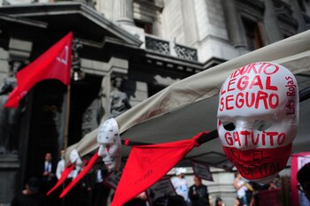 El grupo que apoya la despenalización del aborto hará un pañuelazo a las 18 (Maximiliano Luna)
