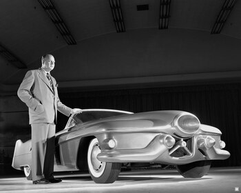 Harley Earl y el Buick LeSabre Concept