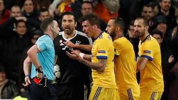 (Reuters/ Paul Hanna)