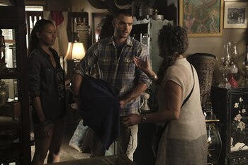 Eline Powell y Fola Evans-Akingbola