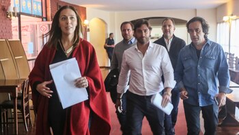 Vidal con su equipo en