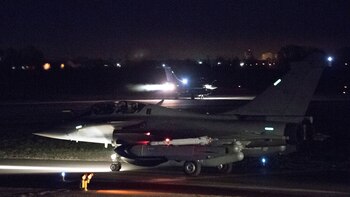 Francia utilizó sus jets Rafale