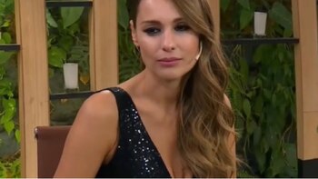 Pampita emocionada.