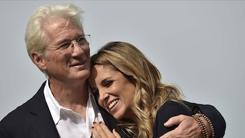 Richard Gere y Alejandra Siva esperan su primer hijo juntos (AP Photo/Alvaro Barrientos)