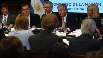 El ministro de Defensa, Oscar