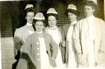 Una imagen con un grupo