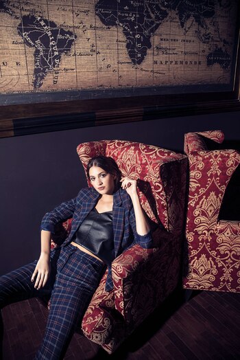 Blazer y pantalón cropped ($