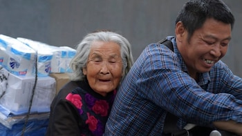 El mensajero chino y su madre