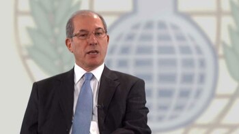 Ahmet Üzümcü, director general de