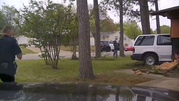 Una camioneta se había incrustado en la casa