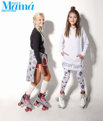 Delfina: remera negra de manga