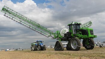 Lo último en agromaquinaria pudo