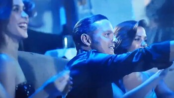 Cameo: perdido entre el público,