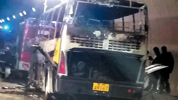 El autobús accidentado tras ser