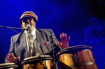 Rubén Rada entre los que se suman a Voy x la paz.