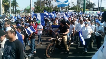 Cientos de manifestantes en la