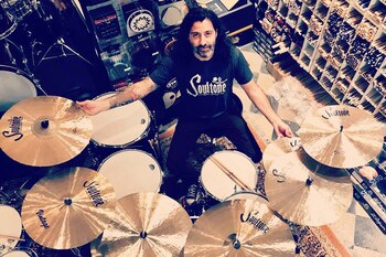 Franco Salvador, el baterista de