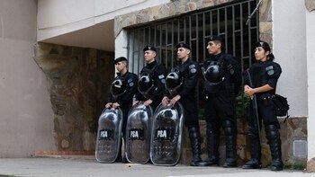 Más de 300 agentes federales
