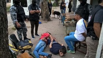 Más de los detenidos en