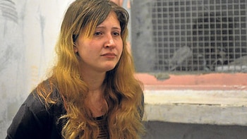 Karen Klein fue puesta en libertad por falta de mérito. Acusó a Acosta de haber cometido los dos homicidios