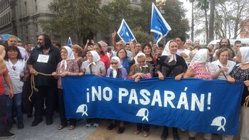 Baradel marchó con las Madres