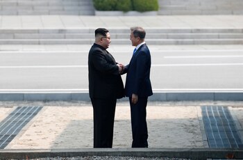 (Korea Summit Press Pool/Pool via Reuters)