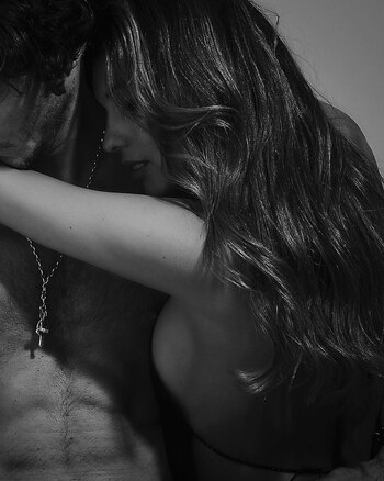 Carolina Pampita Ardohain muestra su