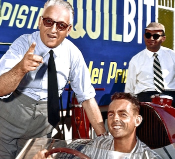 Enzo, con sus tradicionales gafas