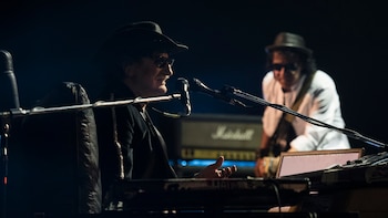 Miles de personas agotaron las localidades del Gran Rex en el marco del regreso a los escenarios de Charly Garcia con su recital “La Torre de Tesla”. (Foto: Adrián Escandar)