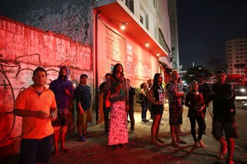 Los bomberos establecieron un perímetro