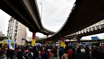 Los movimientos sociales marcharon desde