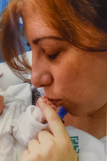 Pidió que en la foto no saliera la cara de Lourdes, para no recordarla conectada