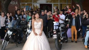 Una multitud la recibió (Facebook)