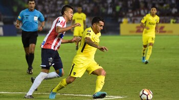 Carlos Tevez tuvo algunas buenas