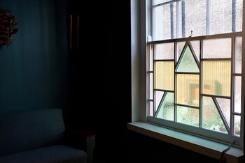 La diseñadora holandesa recibió múltiples premios por sus innovaciones en sustentabilidad, diseño y tecnología