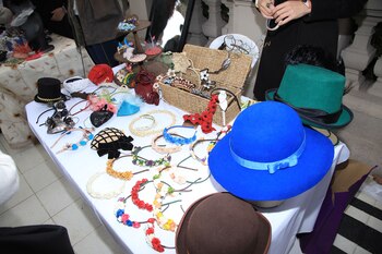 Sombreros, tocado, y apliques para