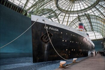 Siempre sorprende con sus escenografías.