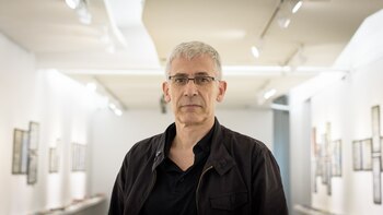 Ovejero publicó novelas, poesía, cuentos,