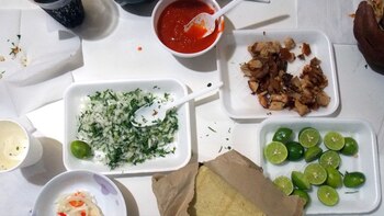 Tacos de carnitas y barbacoa