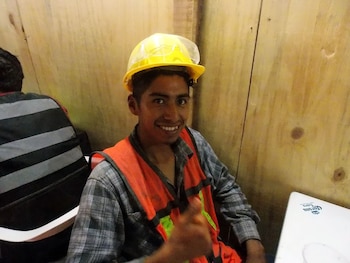 Félix, en el comedor provisional.