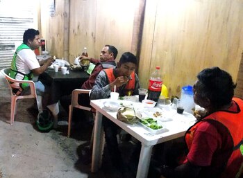 El comedor provisional durante la