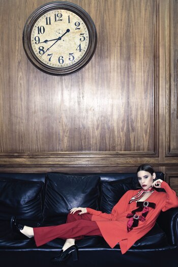 Suéter largo escote en V