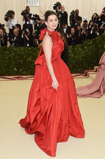 Anne Hathaway musa de Valentino