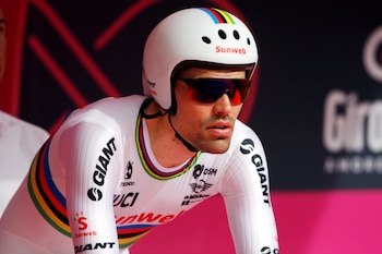 Tom Dumoulin antes del arranque