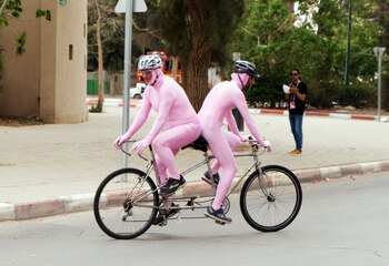Dos aficionados en Beer Sheva (REUTERS/Nir